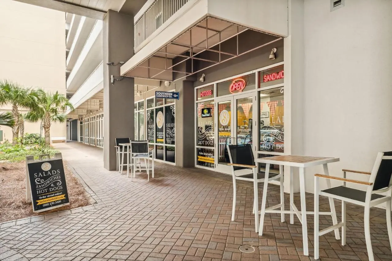Apartment Laketown Wharf 1825 Panama City Beach
