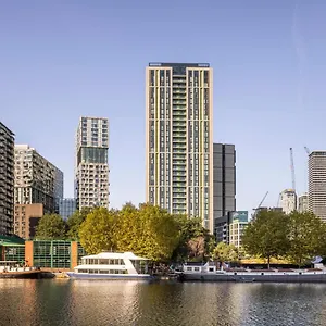 Urban Rest Canary Wharf , London United Kingdom