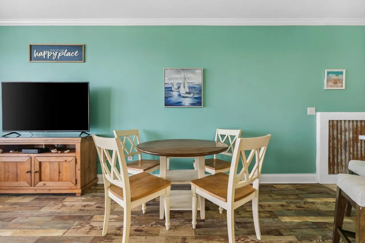 Apartment Laketown Wharf 1825 Panama City Beach